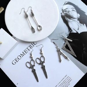 Orecchini a penna Creativa di colore d'argento vintage Interessante per le donne Spoon Fork Triangle Puler Scissors Cioncentica Gioielli