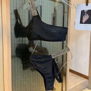 Biquíni de grife para mulheres Sexy Fost Fics Terno de peça de banho de banho de verão para mulheres Marca de moda de natação de praia Black Swim Wear Water Parks Hot -6