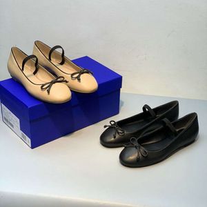 High -End -Frauenschuhe mit runden Zehen, flachem Boden, flachem Bogen, elastischer Band, Mary Jane, sanftes und süßes Temperament