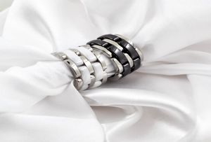 Klassisk enkelrad ringsvart och vita keramiska kvinnor039 -parfinger bröllop ring9417304