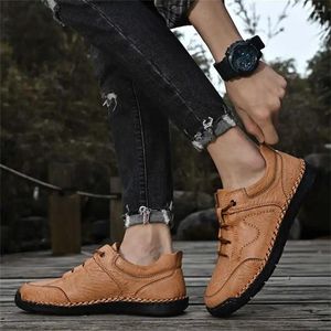 Lässige Schuhe ohne Absätze normaler Leder -Männer Original Sneakers Sapatos Mann Luxus Sportart Sapateni