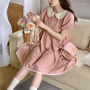 Casual Dresses Sweet Cute Pink Plaid Dress Preppy Style Girl Kawaii Doll Collar Puff Sleeve Vintage Loose A-line Pleated Women Mid-length