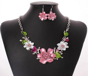 3SET Europe and America Fashion Sweet Temperament smalto fiori con orecchini in cristallo set MS Gioielli Gift2796163