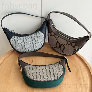 Bolsas de noite designer bolsas de axilas elegantes couro novo meio mês bolsa bolsa de luxo feminino bolsa tramp sfocialite saco de jantar saco de ombro de retenção de retenção