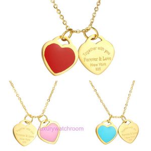 高級Tiifeniyデザイナーペンダントネックレス925 Forever Love Peach Heart Necklace Korean Edition Popular Stainless Steel Multi Color Love Collarチェーン