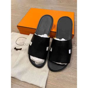 مصمم الرجال النعال Sanals Lzmir مع Box Box Flat Flat Woman Slipper Summer Slidesnlarge Luxurys Size 38-45 O9sm