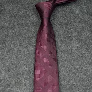 Laços 2023 Designer de gravata de gravata de gravata de galhetas de malha de malha de malha de trava dos animais de luxo estilos de luxo desenham decote de trabalho de negócios Cravattino