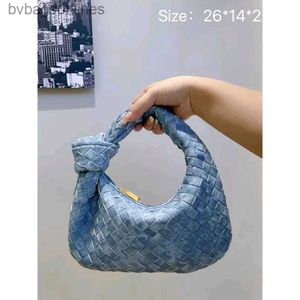 أكياس مصممة عتيقة لـ Bottgs's Vents's Corean Grow Loved Loved Womens 2024 New Denim Single Loster Leg Bag Bag Bag مع شعار أصلي