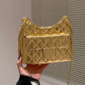 Chanei 23SS Designer -Tasche Klassische Tasche gesteppte Matelasse Crossbody -Taschen Frankreich Brand Golden Bull Horn Brötchen Echtes Leder Frauen Umhängetasche