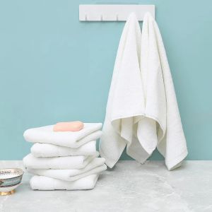 Asciugamani 2/4/6pcs asciugamani bianchi in cotone set di asciugamani morbidi da asciugamano per adulti e bambini morbidi per bambini forte assorbimento d'acqua forte