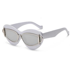 Sonnenbrille Modedesigner Sonnenbrille für Frauen Acetat Metall Doppelrahmen Katze Augenbrillen Sommer Readread Persönlichkeitstil Top-Qualität Anti-Ultraviolett