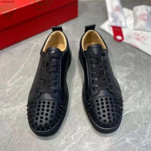 Ayakkabı tasarımcısı kırmızı dipler platform gündelik ayakkabılar lüks spor ayakkabılar klasik ayak parmağı perçin kırmızı solmuş ayakkabı 23