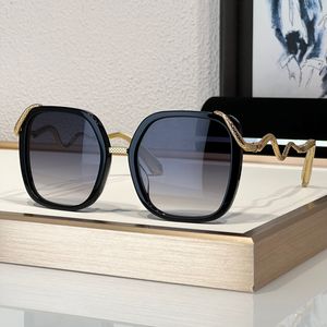 Sonnenbrille für Männer Frauen Sommer 003 Modedesigner Schlange Tempel Form Outdoor Freizeitstil Anti-Ultraviolettplatte CR39 Quadratische Vollrahmen-Brille zufällige Box