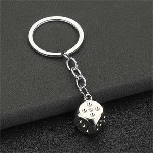 Keychains Lanyards Creative Dice Key Chain Personality Square Pendant KeyFob Geometry Model Men Women Bag Key Holder Gifts Tillbehör