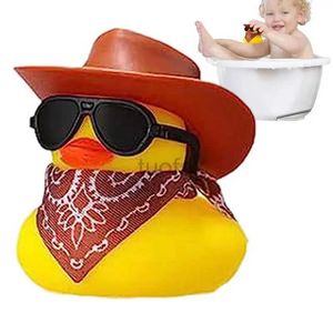 Bath Toys Ducks de borracha de borracha de borracha Dato de pato de sol pato para o painel Toy Toy Floater Duck Cars Acessórios de carros de sacolas de bom carros D240507