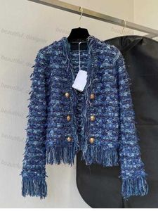 디자이너 여자의 재킷 중장비 프랑스 스타일의 향기로운 짧은 코트 여자 2024 가을 새로운 손으로 짜여진 술 카디건 탑