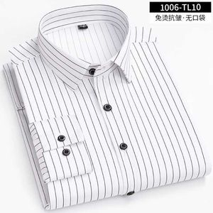 Camisas de vestido masculinas Primavera e outono Novo negócio branco casual de trenó longa camisa masculina não moda slim fit stripes sólido verão d240507