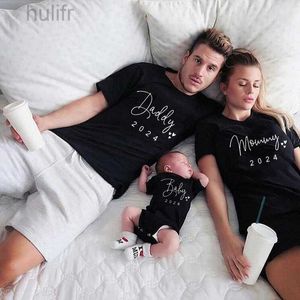 Family Matching Outfits Funny Daddy Mommy Brother Sister Baby 2024 Family Matching Clothes Cotton Dad Mom Kids T-shirts Baby Bodysuit Family Look Outfit d240507