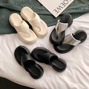 2024 new summer outdoor beach flip flop casual thick sole sandals