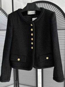 디자이너 여자 재킷 2024 가을/겨울 뉴 스타일 프랑스 두꺼운 트위드 작은 향기로운 짧은 둥근 목 롱 슬리브 코트 여성을위한