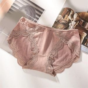 Kvinnors trosor Kvinnliga damer Sexig spetskant Låg midja underkläder Traceless Elastic Half Wrap Hip Breath Comfty Crotch Panty