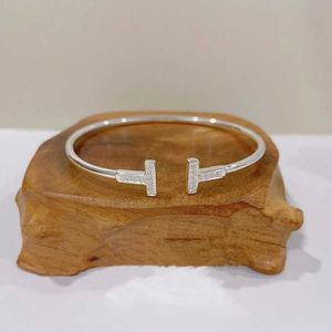 Бретель Bracelet Gift Bracelet Bracelet Bracelet для богатых женщин изящный и дизайнерский подарок, привлекающий богатство новым с обычным тифанли