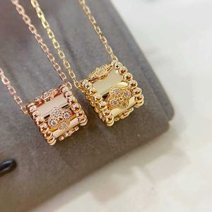 Hot High version s925 Silver Kaleidoscope Necklace Female Van Clover 18K Rose Gold Small Barbarian Waist Pendant Collar Chain