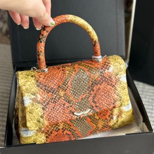 Kolorowa jaszczurka wzór projektant Designer Co uchwyt torba TOTE Cowhide skórzana złota sprzęt Wyjmowany łańcuch matelasse kobiety klapka na ramię torebka torebka 22x13 cm