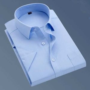 القمصان اللباس الخاصة بالرجال ، قميصًا جديدًا للأزياء الصيفية للرجال القصير ، الحجم الكبير S-5XL Slim Cool Color Color Top Black Blue D240507