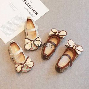 Sandals Girls Little Leather Scarpe 2024 Spring Autumn and Winter New Soft Sole Childrens Princess Korean Edition Small Fragrant Wind Bow Trend Single Shoe H240507
