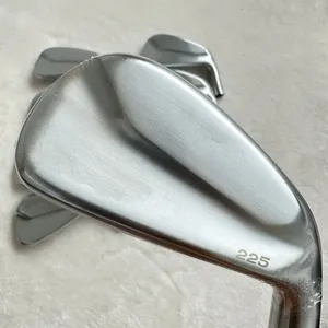 Golf Clubs Pro225 Weicheisen geschmiedetem Eisen Set 4 5 6 7 8 9 P S 8pcs Eisen -Set R/S Flex Stahl/Graphitwelle mit Kopfcover