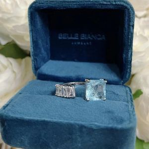 Pierścionki klastra Szmaragd Jaskie różowe Diamentowy Pierścień Wedding Square Open Sapphire Luksusowe delikatne złote biżuteria wisiorek