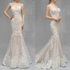 BASSA ELEGANTE SONNA SERVEVERSI Abiti da sposa a cuore sirenati a strati con abiti a strati con applicazione complessa Abito da campo senza schienale.