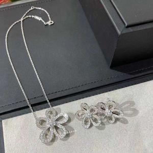 Originalità del marchio Collana di fiori grandi incolori incolore per donne placcate con gioielli da colletto da sole a diamante a diamante