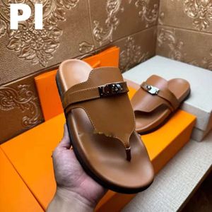 Sandaler Empire Famous Designer Mens Sandals Leather Thongs Flip Flops Claquette Sandale Luxury Platform Sandles Classic Man Leather Summer