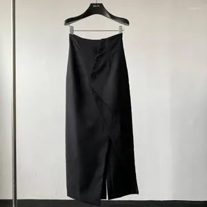 Röcke Design inspirierter Wrap Style Slanted Button Anzug Rock für Frauen im Frühjahr 2024 Unregelmäßige geteilte Hochtüfte