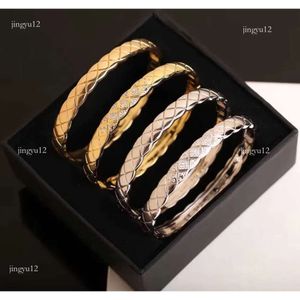 Golden Bangles eefs Diamond Drill Lady Bracelet Personality Fashion Trend Women's Bracelets Fre s