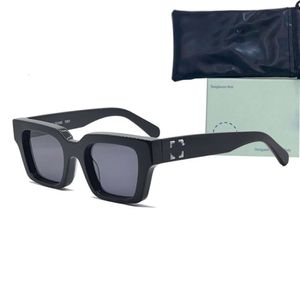 HOT 008 Polariserad designer solglasögon för män Kvinnor Mens Cool Hot Fashion Classic Thick Plate Black White Frame Luxury Eyewear Man Sun Glasses UV400 med Original Box
