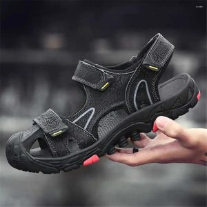 Tofflor utan rem stängd näsa tofflor sandal coola skor för män sandaler platt sneakers sport sneakersy temis klass lux korg
