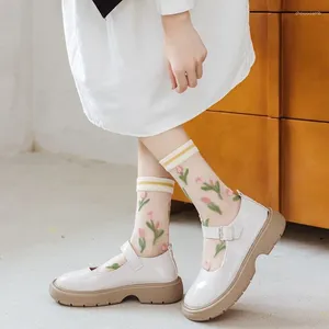 Donne Socks Summer Girls JK Ultra-sottile cotone casual Sheer Ins Fashion Flower Painting Transprent Lace Designer Mid-Calf Glass