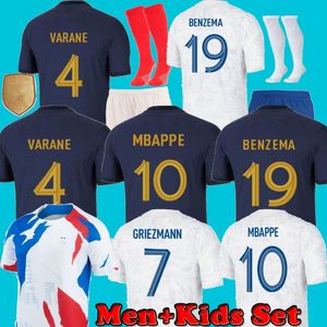 Maillots de Football French Soccer Jersey 2023 Benzema Mbappe Griezmann 22 23 Francia Men Kids Kimpembe Fekir Maillot Women Shirt Homme 288s