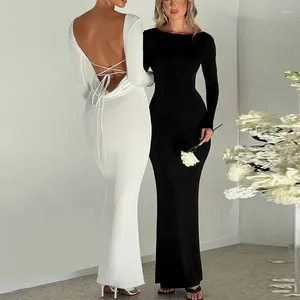 Biquíni encobrir vestido de praia mulheres 2024 preto branco sexy halter de manga longa pacote de manga longa encaixe spandex sólido verão para