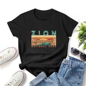 Women's T-shirt Vintage Zion Park Retro Mountain Women Print T-shirt Grafiska skjortor Casual Short Sled Fe Tee T-shirt Size S-4X D240507