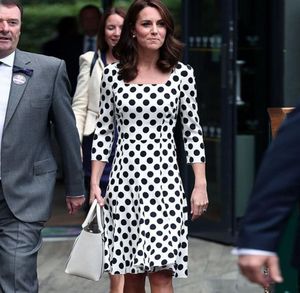 Kate Middleton Polka Dot Print Luxuty Women Księżniczka Dress Square Sukienki na kołnierz 12834838459