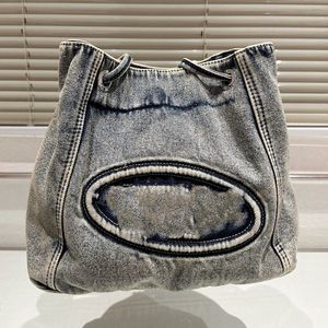 Designers Di Eseles Cowboy Underarm Denim Bag Vintage Underarm Women Luxurys Classic Handbags Tote Original Material Shoulder Crossbody Bags
