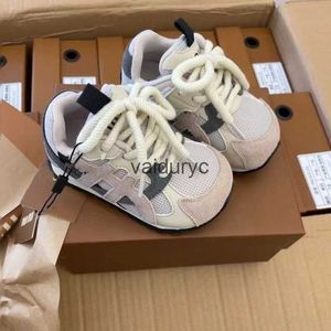 Sneakers Baby atmungsaktives Netzschuhe Frühling/Sommer New Childrens Sport Mens Treasure Soft Sohle Walking H240507