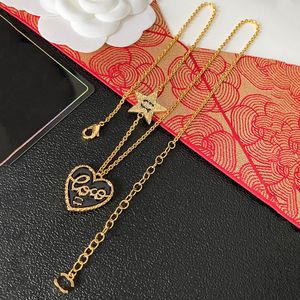 Designer Necklace Pendant 18k Gold Plated brass Brand Letter Fashion Womens Link Chains Choker Crystal Necklace love Jewelry Gift