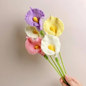 装飾的な花かぎ針編みの花人工キャラユリホームテーブル装飾ウェディングブライダルブーケ完成した永遠の卒業ギフト