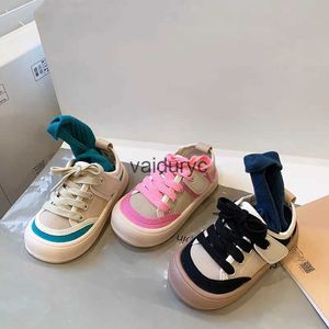Sneakers Kindergarten Baby Canvas Shoes Spring and Autumn Edition Boys Korean Low Top Board Versatile Girls Soft Sole Indoor Casual H240507