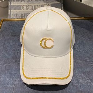 Baseball Cap Gold Diamond Men Men Hats Moda Autumn Inverno Popular Casais Baseball Cap de Avant Garde Patchwork Favorito Hip Hop6870187